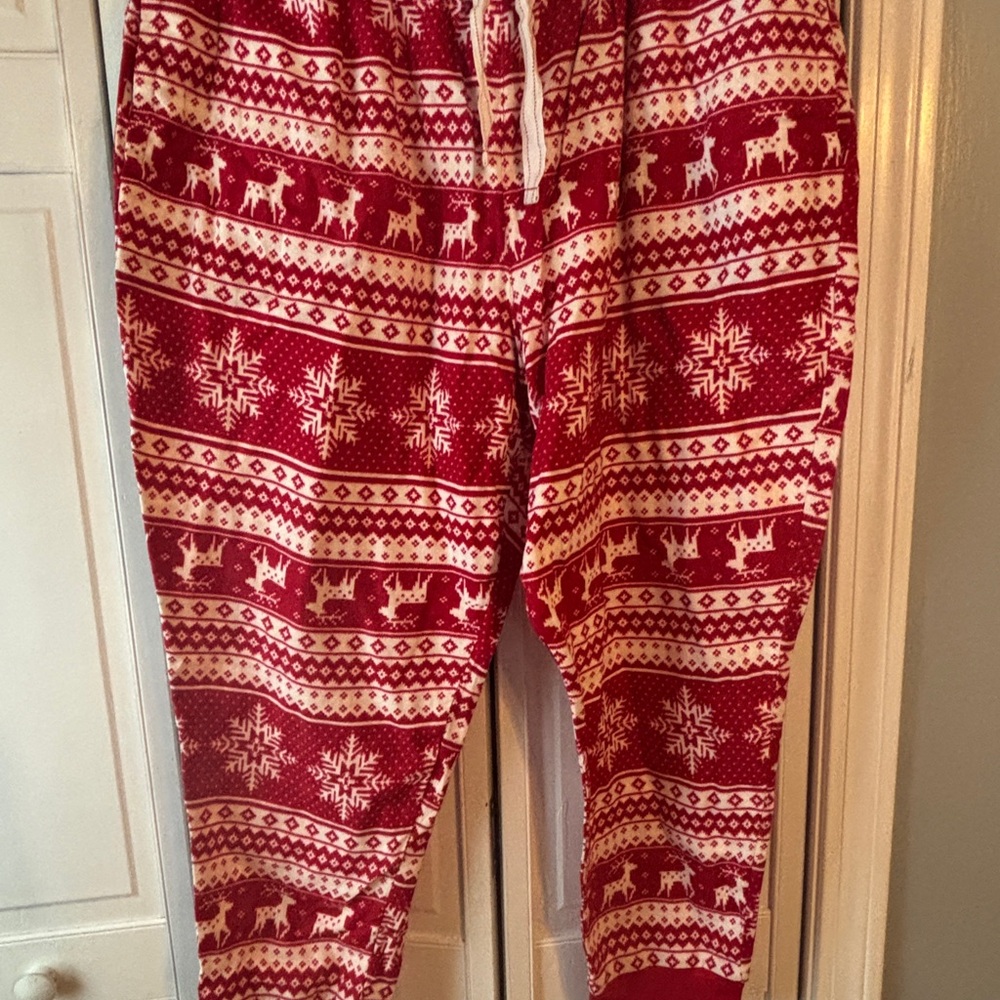 Old Navy Red and White Festive Pajama Pants